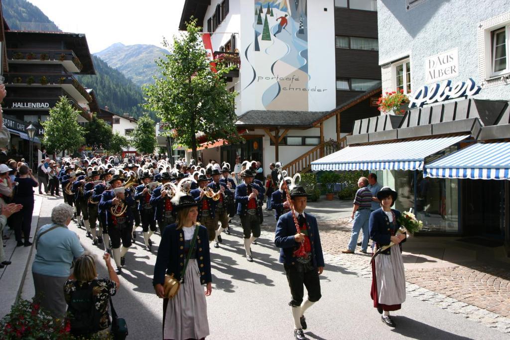 Landhaus Flunger サンクト・アントン・アム・アールベルク エクステリア 写真